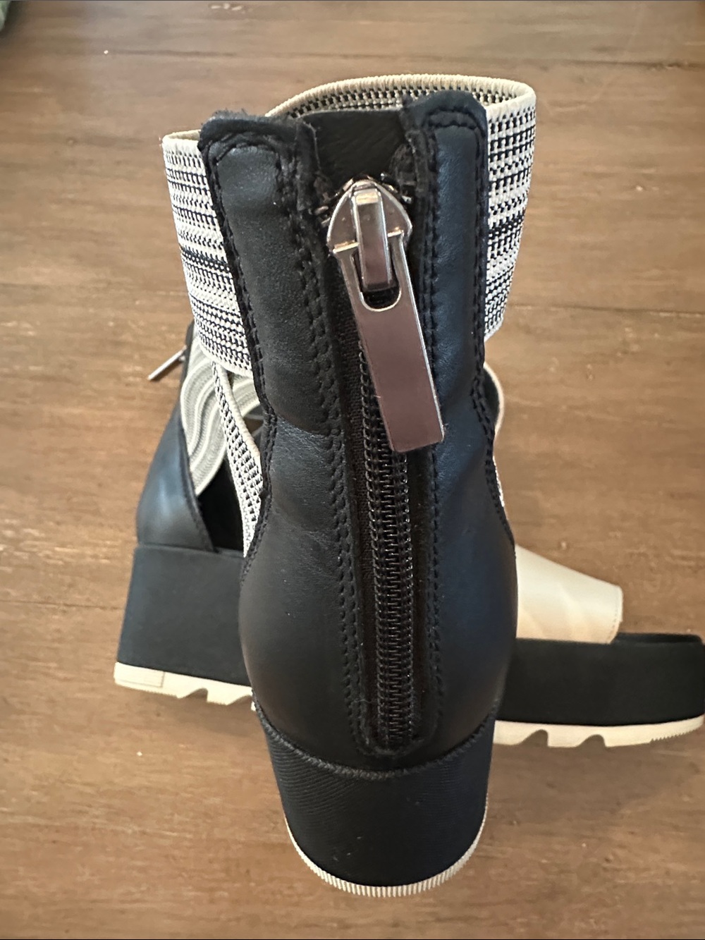 Sorel Black Platform Wedge Sandal with Cream/Black Strap - Picture 3 of 4